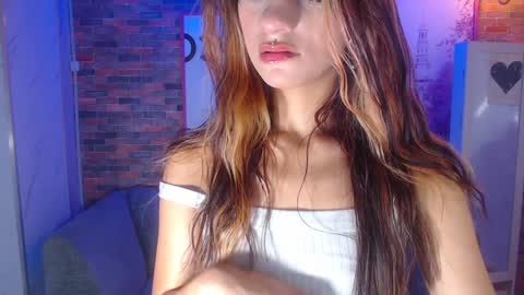 Snapshot of laurita_b chatting on December 2024 08:21:02 PM Laurita online show from December 2024 08:21:02 PM