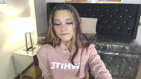 Snapshot of laurita_b chatting on January 2025 12:47:02 PM Laurita online show from January 2025 12:47:02 PM