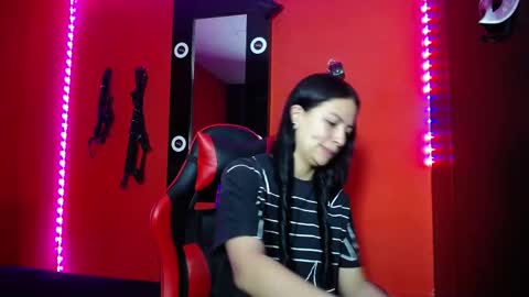 laurynbennett_ online show from September 2025 06:54:01 PM