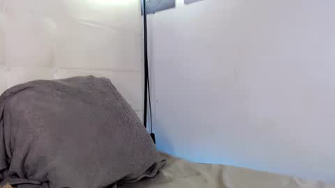 ximena online show from October 2025 06:52:01 PM