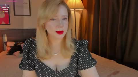Snapshot of lavender_tender chatting on May 2026 05:47:01 AM Lav online show from May 2026 05:47:01 AM