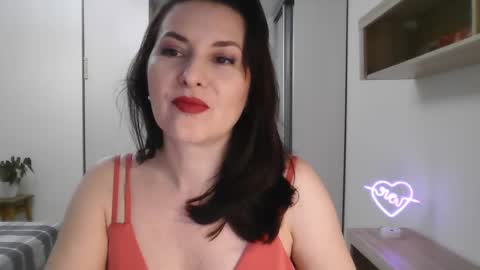 Snapshot of lavender_victoria chatting on December 2024 05:01:01 PM Diana online show from December 2024 05:01:01 PM