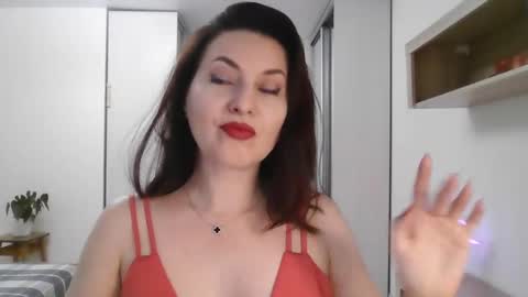 Snapshot of lavender_victoria chatting on December 2024 11:54:01 AM Diana online show from December 2024 11:54:01 AM