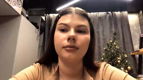 Snapshot of laveniaabadi chatting on February 2026 04:23:01 PM Leela online show from February 2026 04:23:01 PM