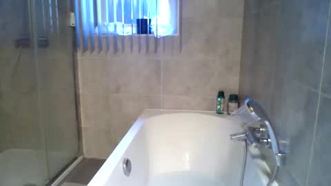 Snapshot of law9102 chatting on November 2025 03:00:01 PM Law online show from November 2025 03:00:01 PM