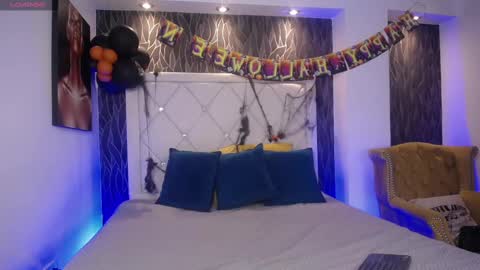 Mike online show from November 2025 12:51:01 PM