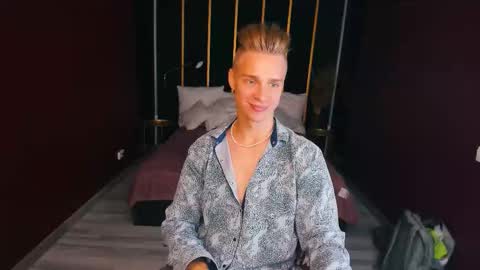 Snapshot of lawrence_miles chatting on September 2025 04:47:01 AM Lawrence online show from September 2025 04:47:01 AM