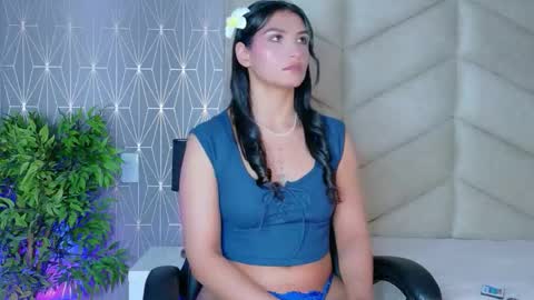 Snapshot of layadoll chatting on February 2026 04:00:02 AM laya online show from February 2026 04:00:02 AM