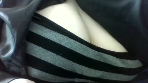 layannalea online show from February 2026 07:01:02 PM