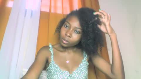 layannek online show from October 2025 02:55:01 AM