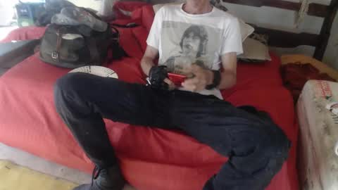 Laye19 online show from March 2025 07:43:02 PM