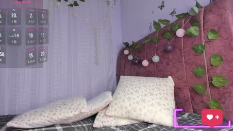 Snapshot of layla_17 chatting on January 2025 11:07:01 PM layla_17 online show from January 2025 11:07:01 PM