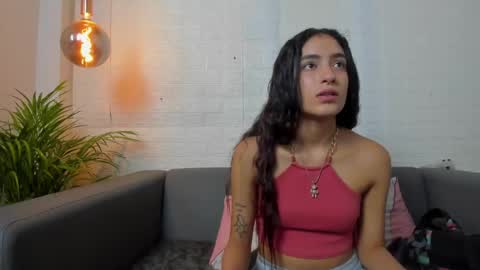 Snapshot of layla_707 chatting on December 2024 11:13:01 PM Layla online show from December 2024 11:13:01 PM