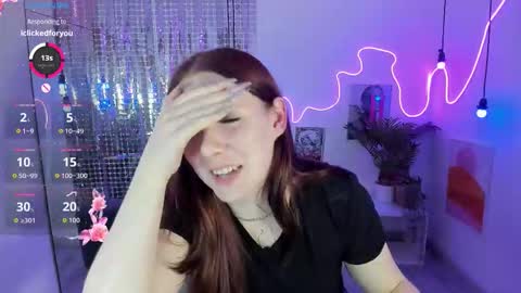 Snapshot of layla_glam chatting on October 2025 05:46:01 PM layla_glam online show from October 2025 05:46:01 PM