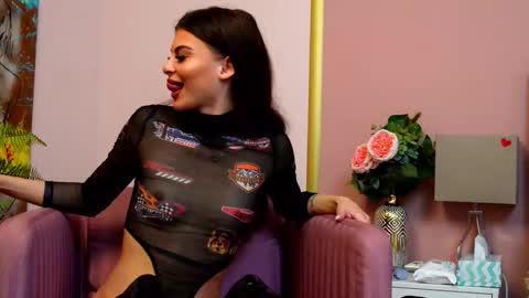 LaylaaDiamond online show from November 2025 05:07:01 AM