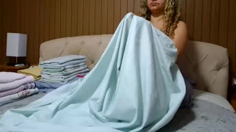 Snapshot of laylabrasil chatting on September 2025 01:39:02 AM kelly online show from September 2025 01:39:02 AM