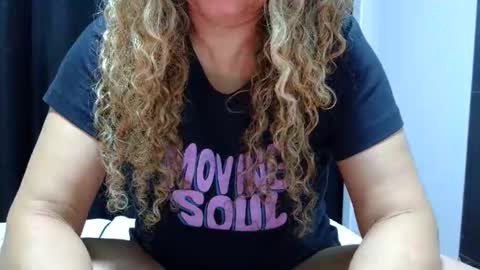 kelly online show from October 2025 05:17:02 AM