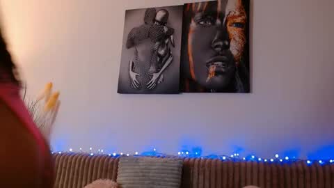 Snapshot of laylacruz chatting on November 2025 06:46:02 AM laylacruz online show from November 2025 06:46:02 AM