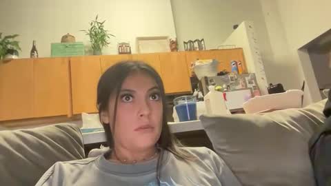 Layla online show from May 2026 06:52:01 AM