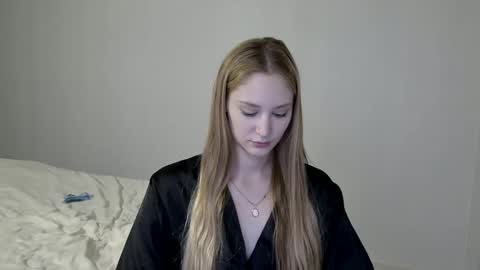 LaylaPretty001 online show from December 2024 07:06:02 AM