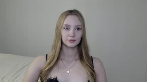 LaylaPretty001 online show from December 2024 06:23:02 AM