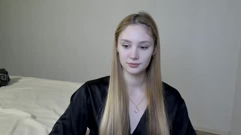 LaylaPretty001 online show from December 2024 05:33:02 AM