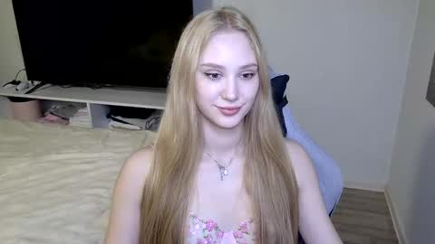 LaylaPretty001 online show from March 2026 07:04:02 AM