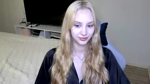 LaylaPretty001 online show from June 2026 04:25:02 AM