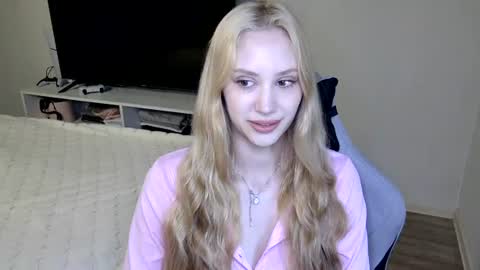 LaylaPretty001 online show from June 2026 04:15:02 AM
