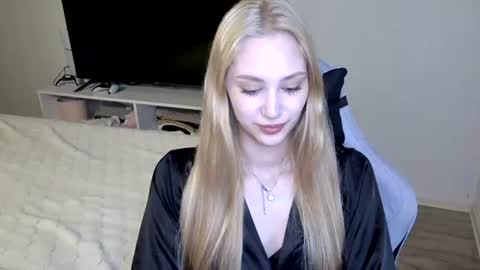 LaylaPretty001 online show from June 2026 04:45:01 AM