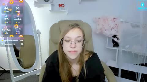 layriantavee online show from February 2025 10:03:02 AM