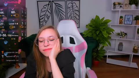 layriantavee online show from February 2025 01:30:02 PM