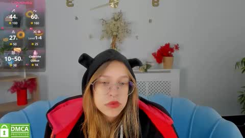 layriantavee online show from October 2025 06:34:02 AM