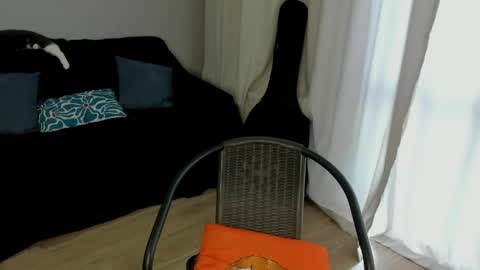 Alex online show from April 2026 05:08:02 AM