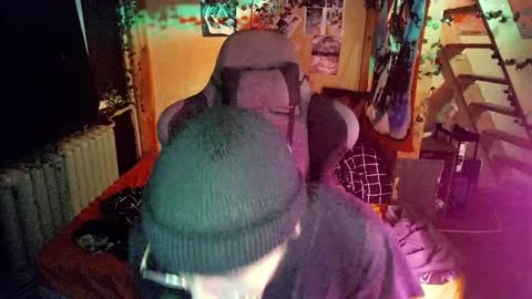 Snapshot of lblcblxep chatting on October 2025 12:55:02 AM Tora online show from October 2025 12:55:02 AM
