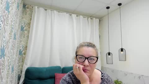 Lea online show from April 2026 05:06:01 AM