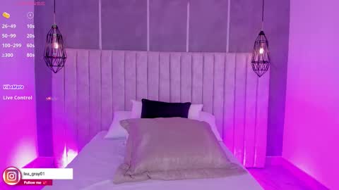 Snapshot of lea_gray chatting on October 2025 07:02:01 PM online show from October 2025 07:02:01 PM