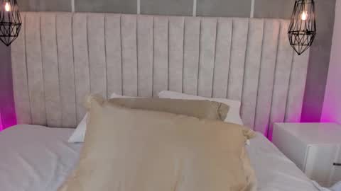 Snapshot of lea_gray chatting on October 2025 06:46:02 PM online show from October 2025 06:46:02 PM