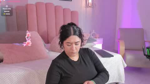 Leah online show from December 2025 02:48:01 PM