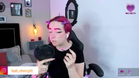 Leah online show from May 2026 11:43:01 PM