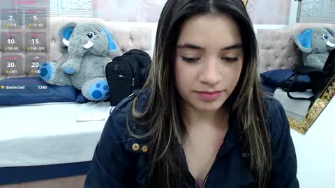 Leah online show from January 2025 03:33:02 PM