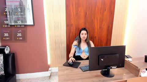 Leah online show from February 2025 03:49:01 PM