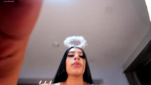 leahlombardi_ online show from October 2025 03:19:01 AM