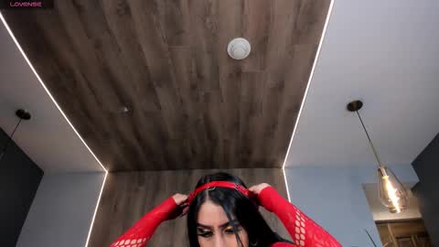 leahlombardi_ online show from November 2025 03:21:02 AM