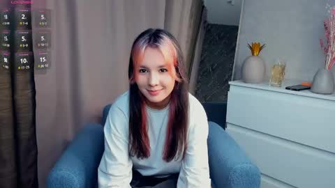 Luna online show from April 2026 04:41:02 PM