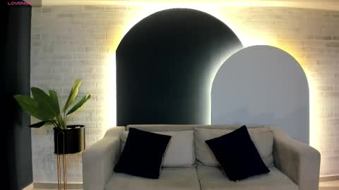 Snapshot of leahnovac chatting on October 2025 11:07:01 AM leahnovac online show from October 2025 11:07:01 AM