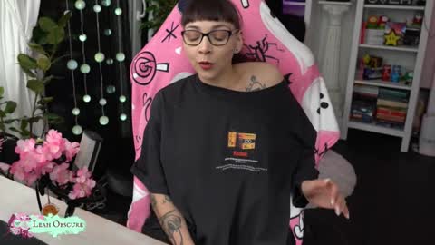 Leah online show from September 2025 07:26:01 PM