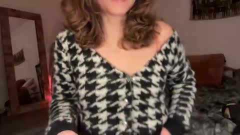 Leah Sparkles online show from December 2025 02:50:02 AM