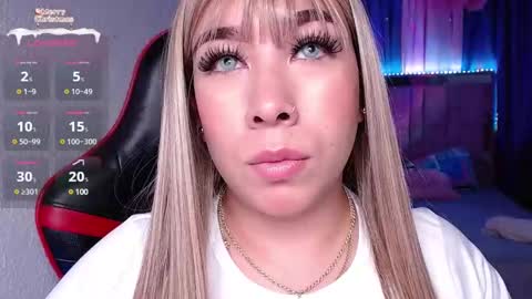 Snapshot of leahtemptation chatting on December 2024 07:14:01 AM leah online show from December 2024 07:14:01 AM