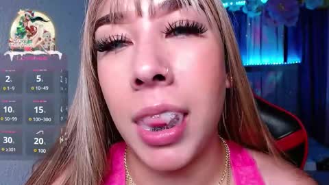 Snapshot of leahtemptation chatting on December 2024 09:06:02 AM leah online show from December 2024 09:06:02 AM